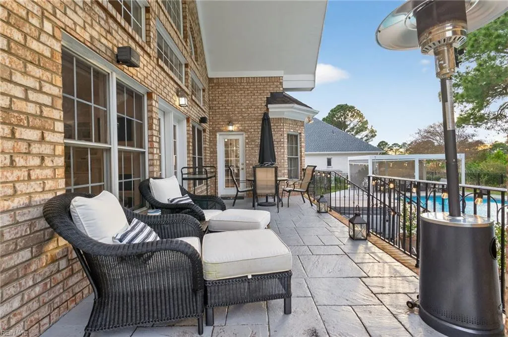 Virginia Beach, Virginia 23456, United States, 6 Bedrooms Bedrooms, ,5 BathroomsBathrooms,Residential,Active,254586