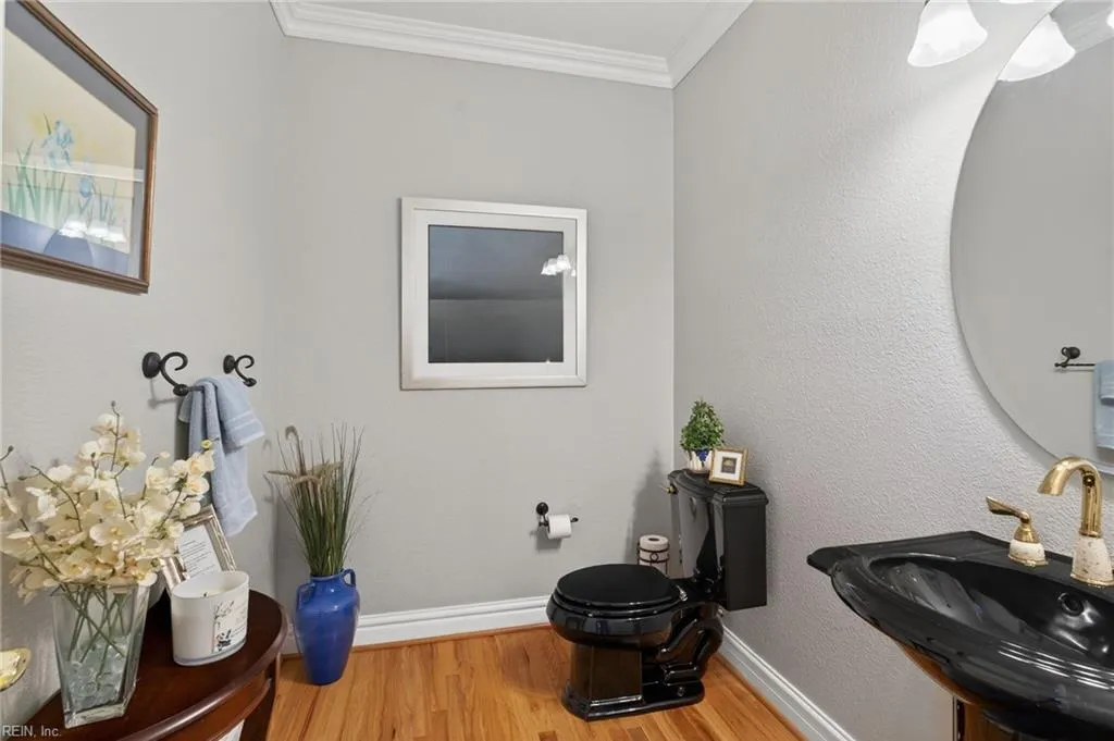 Virginia Beach, Virginia 23456, United States, 6 Bedrooms Bedrooms, ,5 BathroomsBathrooms,Residential,Active,254586