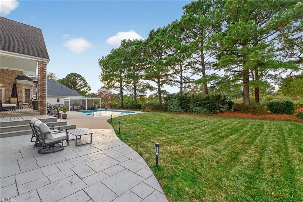 Virginia Beach, Virginia 23456, United States, 6 Bedrooms Bedrooms, ,5 BathroomsBathrooms,Residential,Active,254586