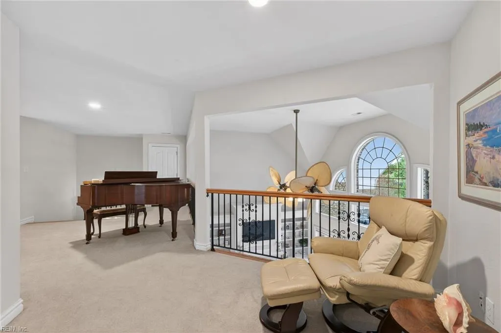 Virginia Beach, Virginia 23456, United States, 6 Bedrooms Bedrooms, ,5 BathroomsBathrooms,Residential,Active,254586