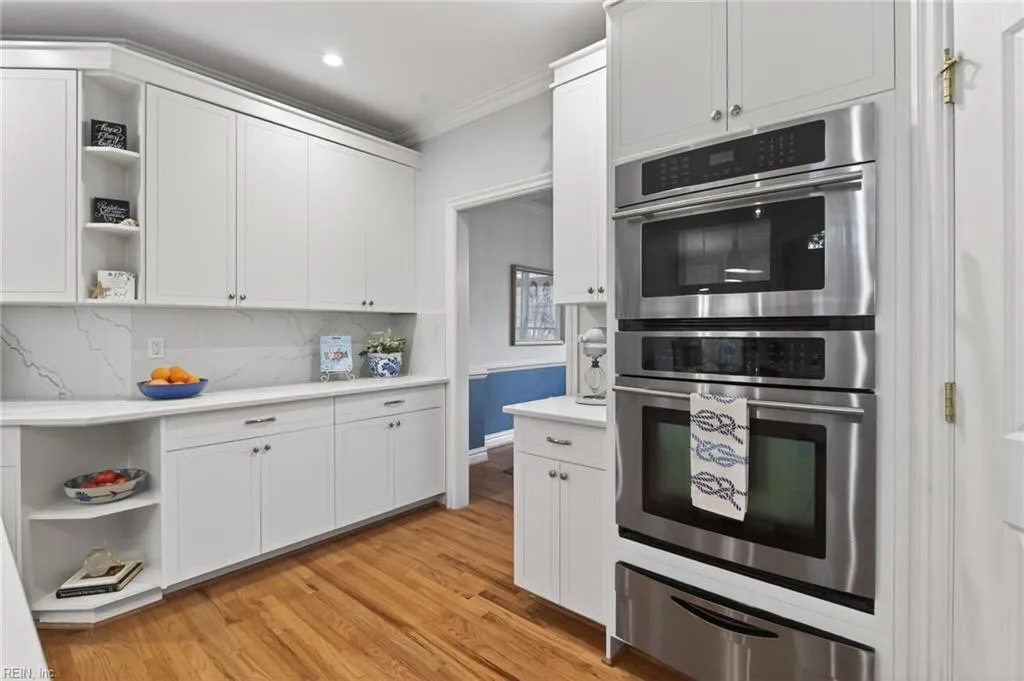 Virginia Beach, Virginia 23456, United States, 6 Bedrooms Bedrooms, ,5 BathroomsBathrooms,Residential,Active,254586