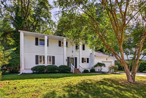 Photo of 37 Indian Springs Drive, Newport News, VA 23606 (MLS # 10654959)