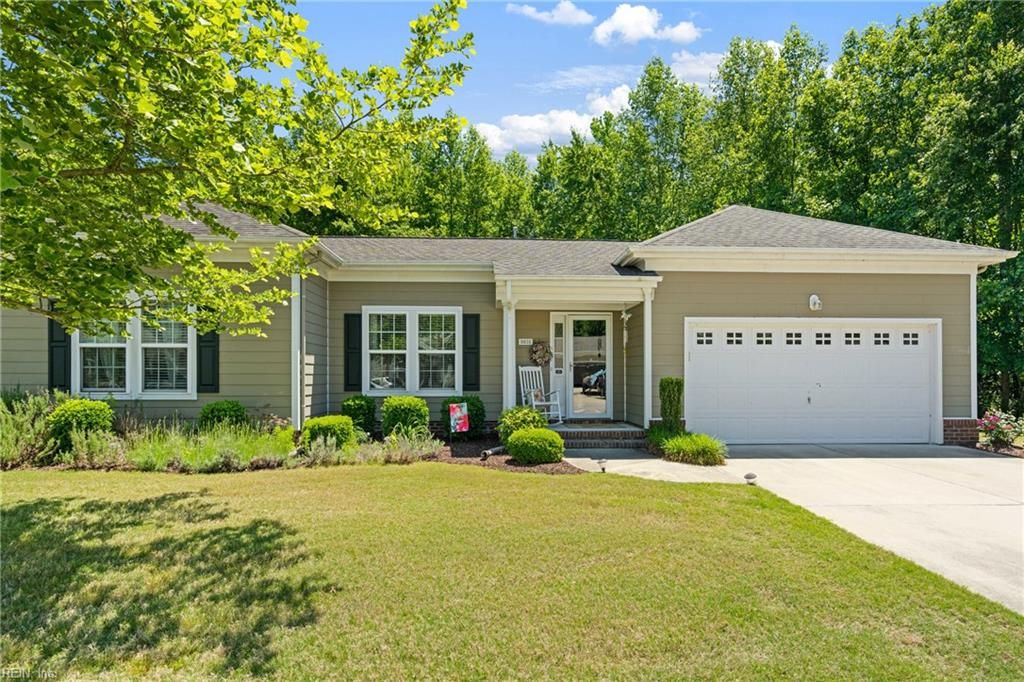 Photo of 1031 Boundary Drive, Suffolk, VA 23434 (MLS # 10634912)