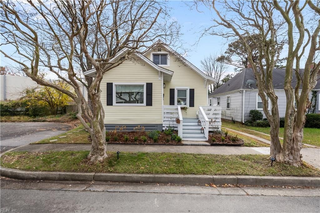 Photo of 9264 Coleman Avenue, Norfolk, VA 23503 (MLS # 10612065)