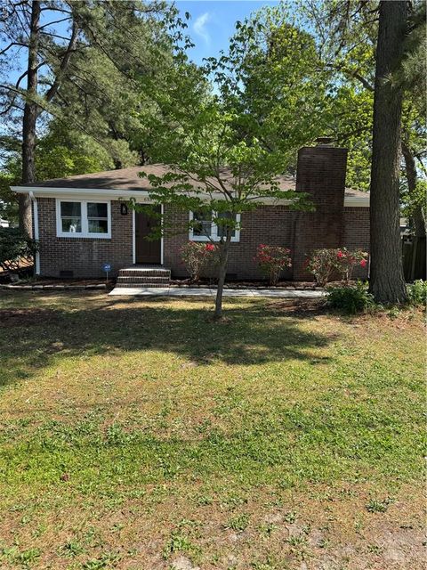 633 Osborn AVE Chesapeake VA 23325