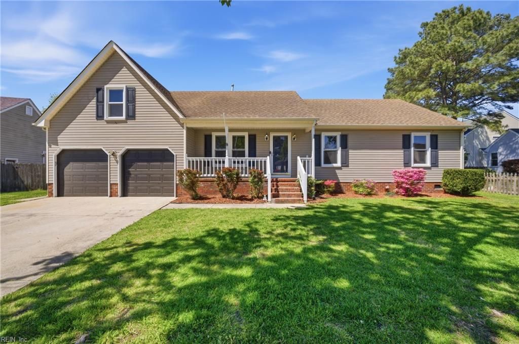 Photo of 928 Marble Arch, Chesapeake, VA 23322 (MLS # 10629601)