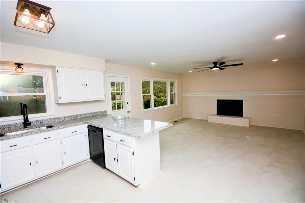 Photo of 2421 Inlynnview Road, Virginia Beach, VA 23454 (MLS # 10606668)