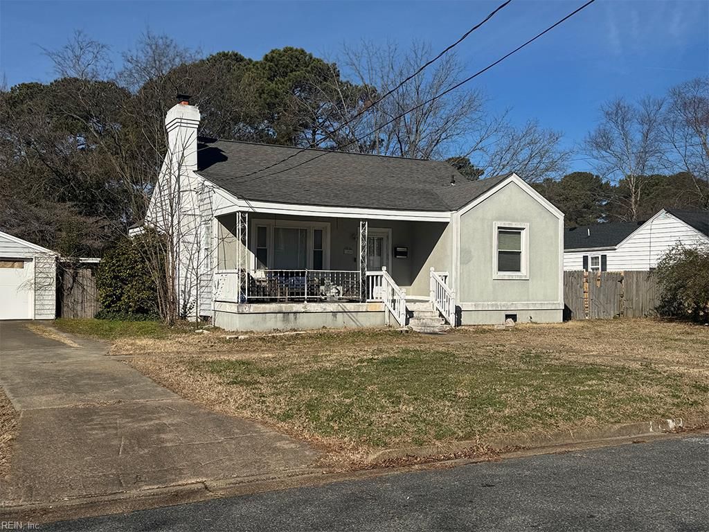 Photo of 2004 Oregon Avenue, Portsmouth, VA 23701 (MLS # 10617242)
