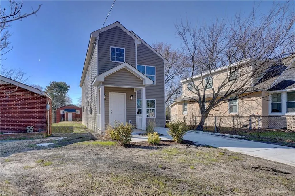 Hampton, Virginia 23663, United States, 5 Bedrooms Bedrooms, ,3 BathroomsBathrooms,Residential,Pending,27108