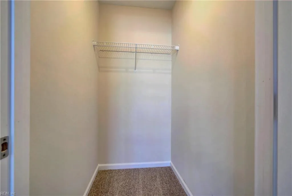 Hampton, Virginia 23663, United States, 5 Bedrooms Bedrooms, ,3 BathroomsBathrooms,Residential,Pending,27108