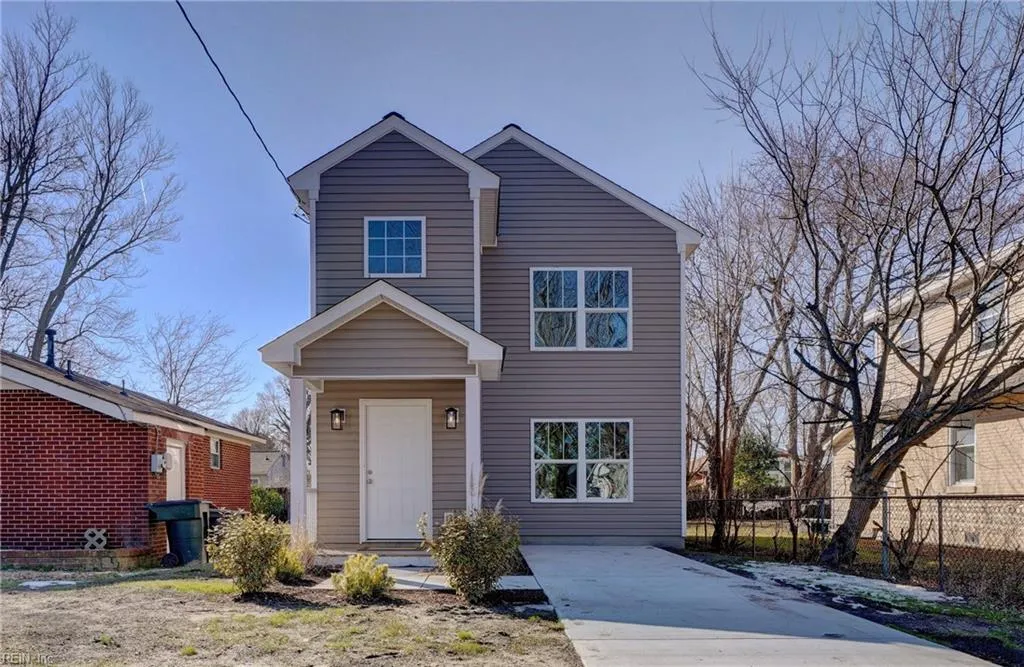 Hampton, Virginia 23663, United States, 5 Bedrooms Bedrooms, ,3 BathroomsBathrooms,Residential,Pending,27108