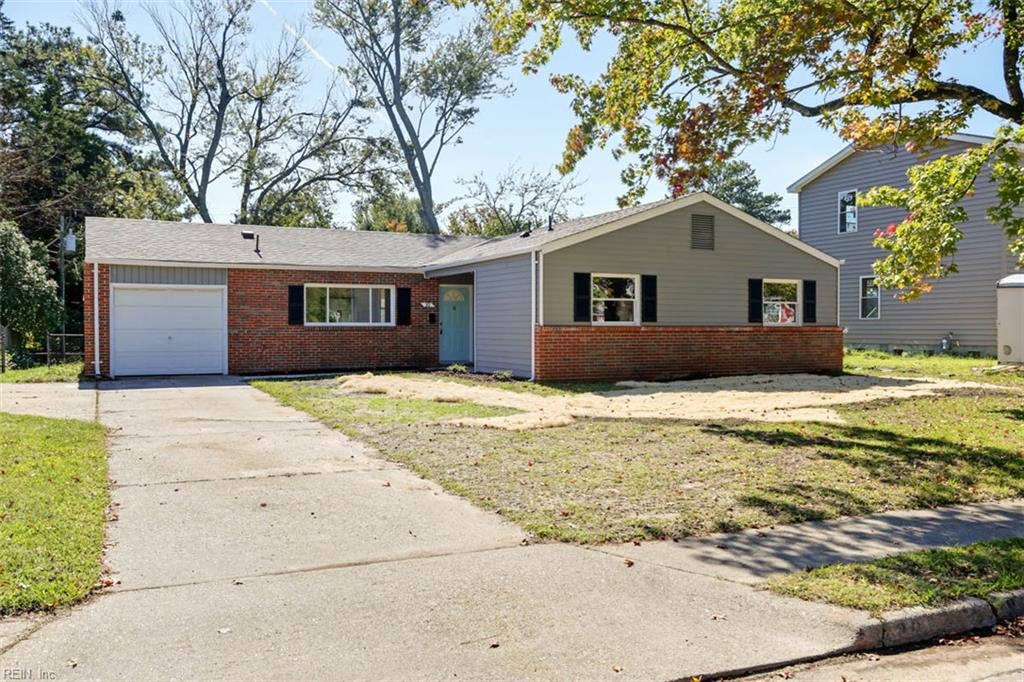 Photo of 30 Greenwell Drive, Hampton, VA 23666 (MLS # 10658110)