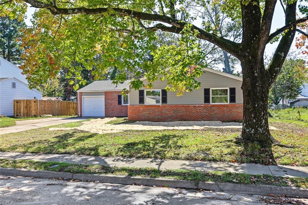 Photo of 30 Greenwell Drive, Hampton, VA 23666 (MLS # 10658110)