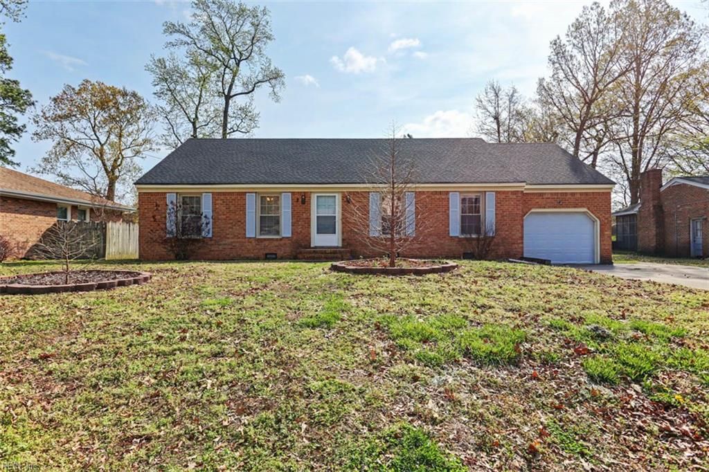 Photo of 428 Rock Drive, Chesapeake, VA 23323 (MLS # 10627238)