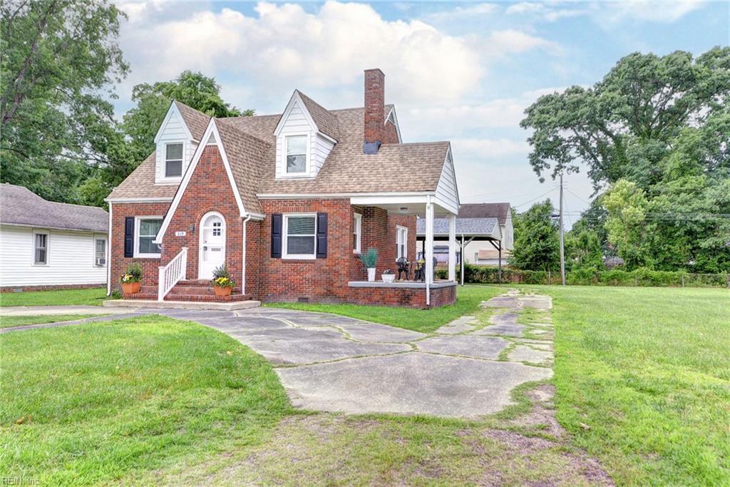 319 Greenbriar AVE