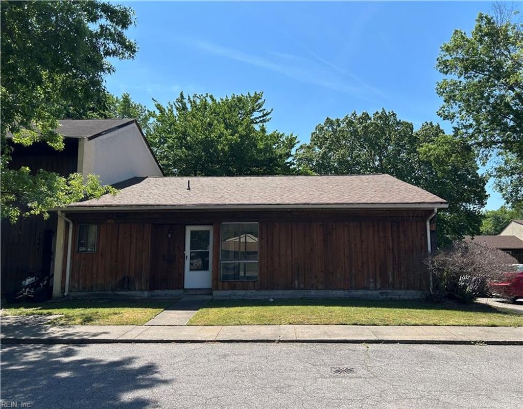 Photo of 1442 E Tanners Creek Drive, Norfolk, VA 23513 (MLS # 10631985)