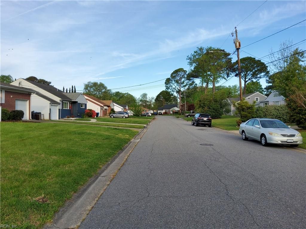 Photo of 5809 MOJAVE Road, Virginia Beach, VA 23462 (MLS # 10628354)