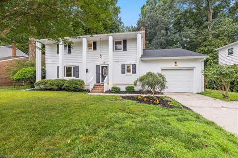 Photo of 37 Indian Springs Drive Drive, Newport News, VA 23606 (MLS # 10649041)