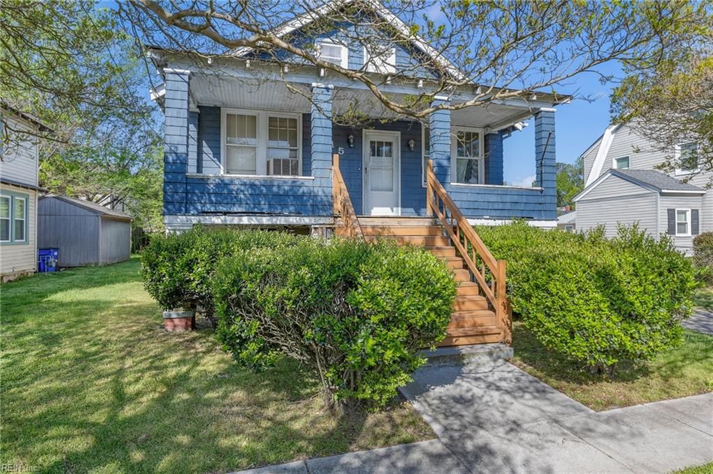 Photo of 2615 Ballentine Boulevard, Norfolk, VA 23509 (MLS # 10628613)