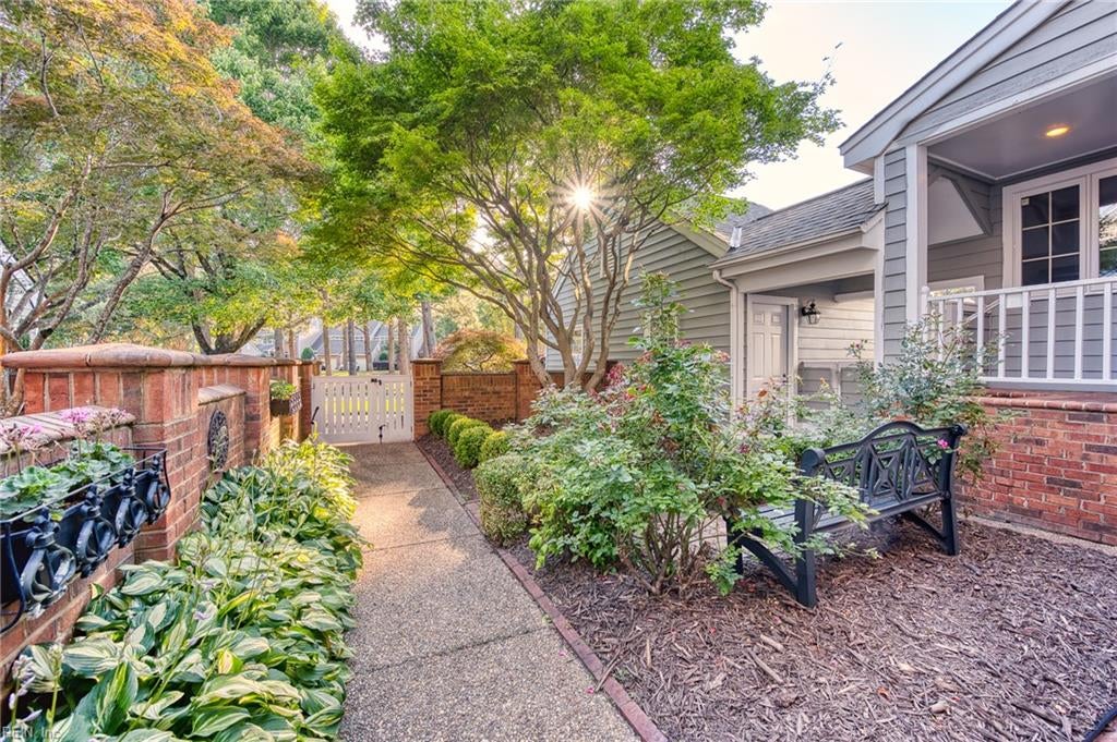 Photo of 148 The Green, Williamsburg, VA 23185 (MLS # 10636385)