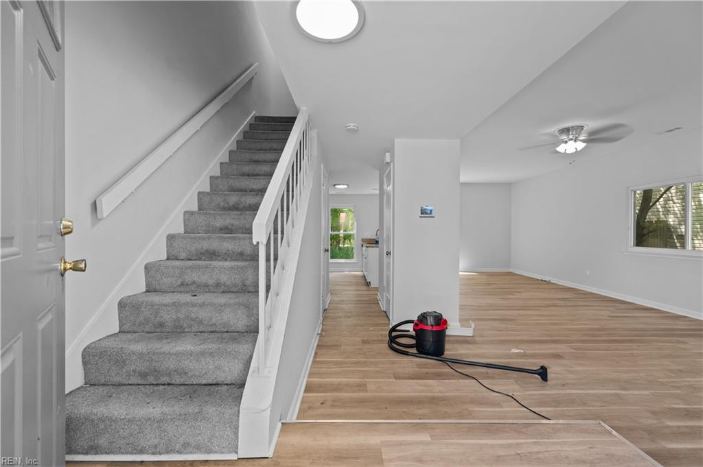 3703 Greenleaf TRL
