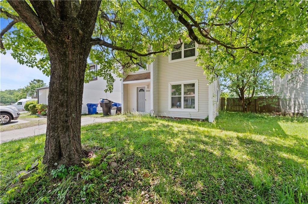 3703 Greenleaf TRL