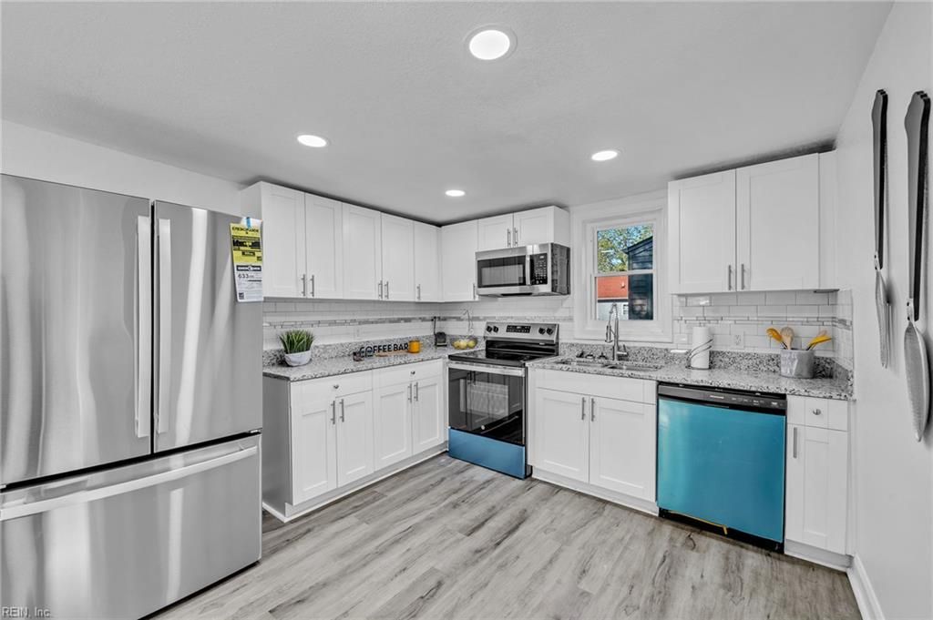 Photo of 3503 Roanoke Avenue, Newport News, VA 23607 (MLS # 10615769)