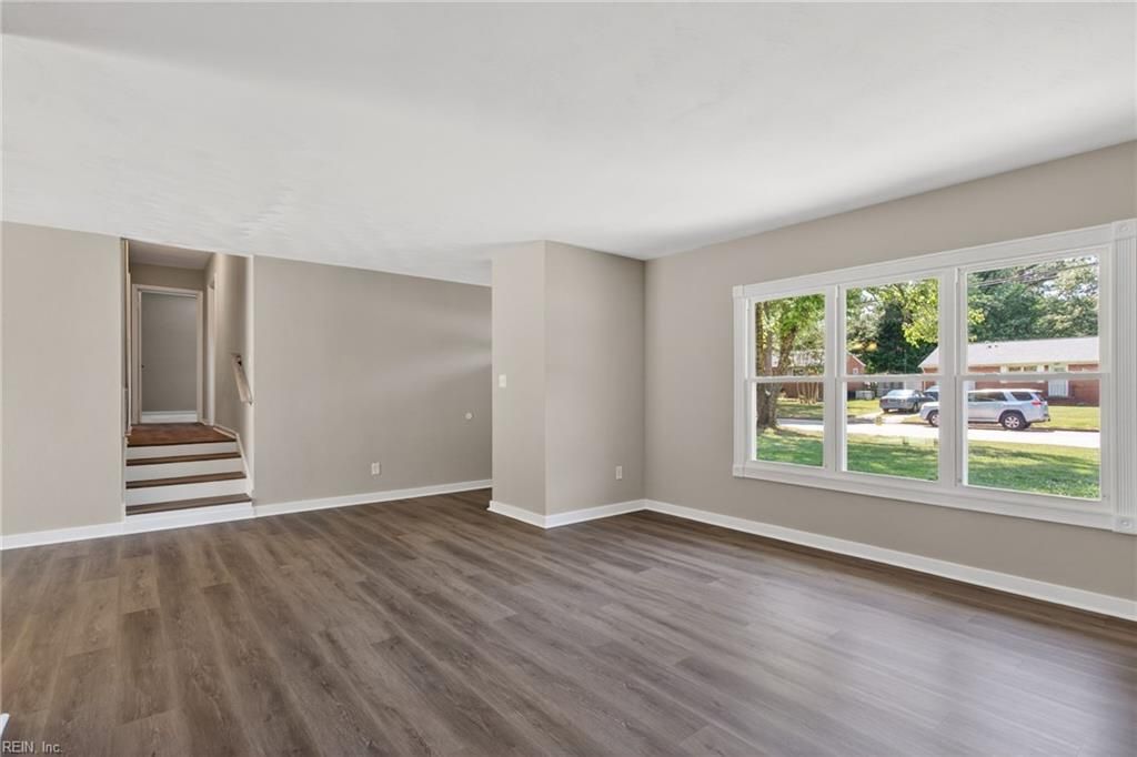 Photo of 514 Brentwood Drive, Newport News, VA 23601 (MLS # 10635404)