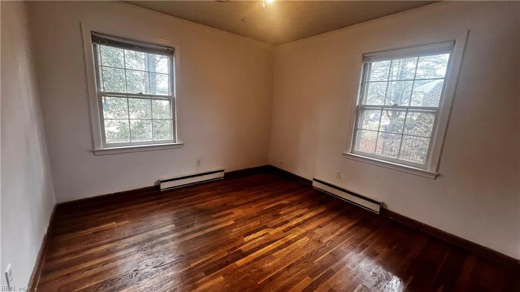 Portsmouth, Virginia 23703, United States, 3 Bedrooms Bedrooms, ,3 BathroomsBathrooms,Residential,Pending,12258