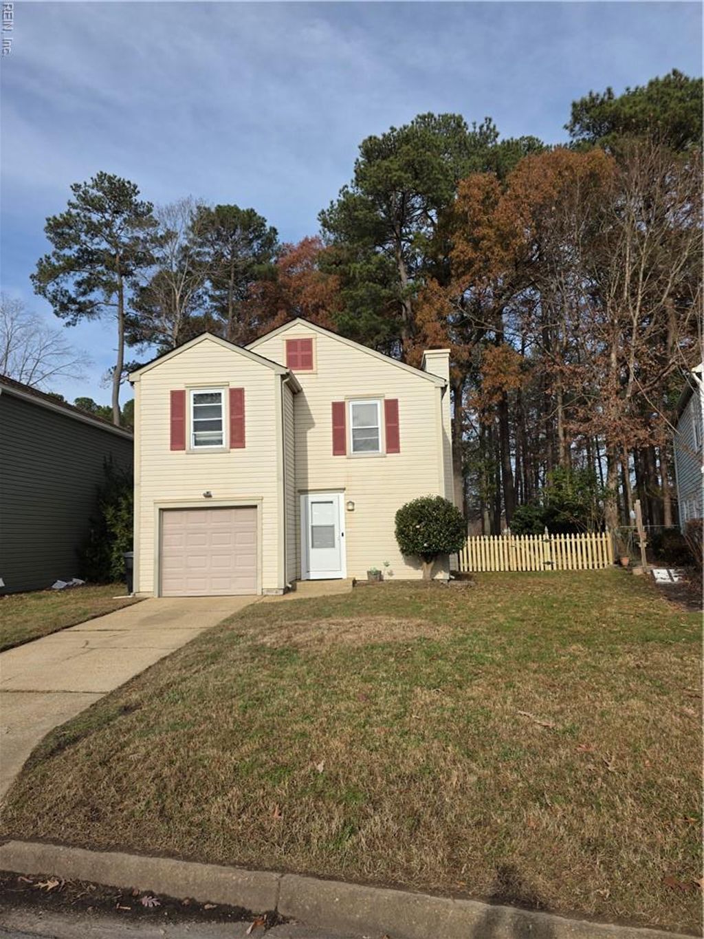 Photo of 1093 Lord Dunmore Drive, Virginia Beach, VA 23464 (MLS # 10612412)