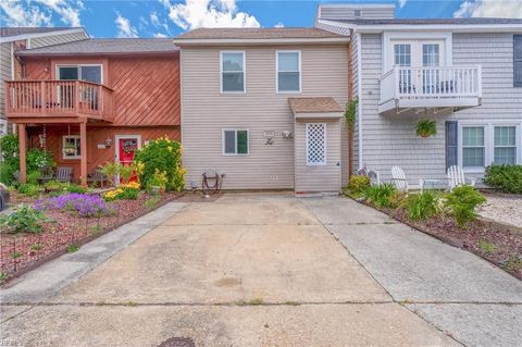 Townhouse in Virginia Beach VA 3810 Mystic Cove Court.jpg