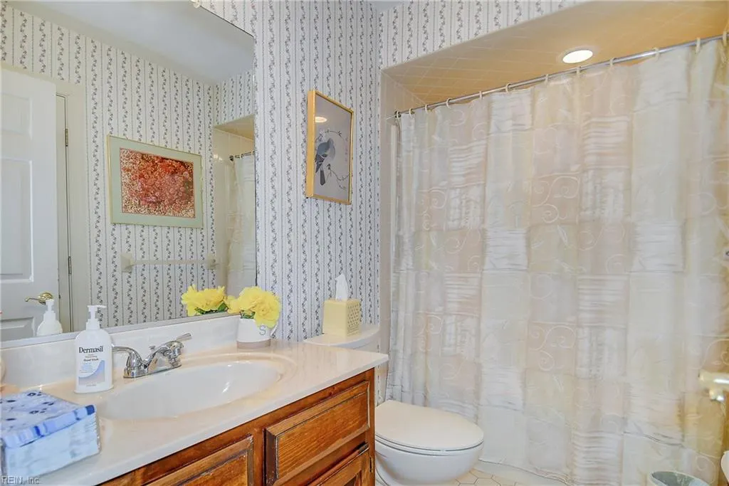 Chesapeake, Virginia 23320, United States, 5 Bedrooms Bedrooms, ,4 BathroomsBathrooms,Residential,Active,146233