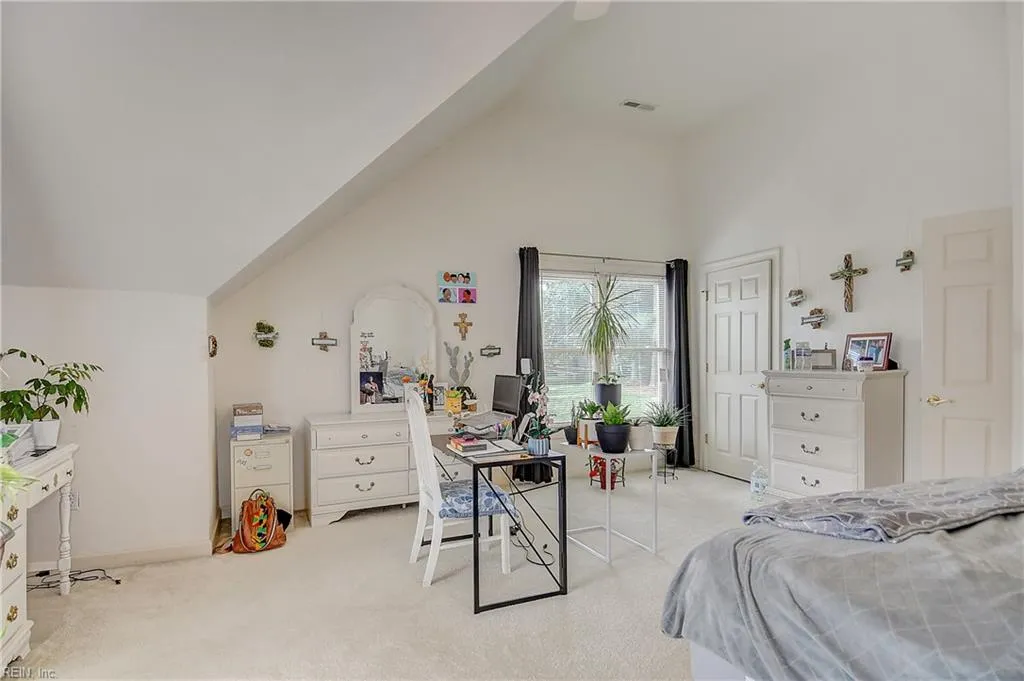 Chesapeake, Virginia 23320, United States, 5 Bedrooms Bedrooms, ,4 BathroomsBathrooms,Residential,Active,146233