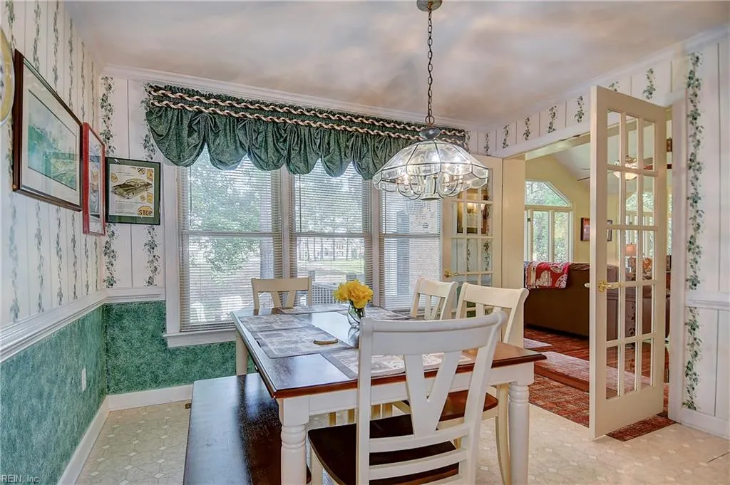 Chesapeake, Virginia 23320, United States, 5 Bedrooms Bedrooms, ,4 BathroomsBathrooms,Residential,Active,146233