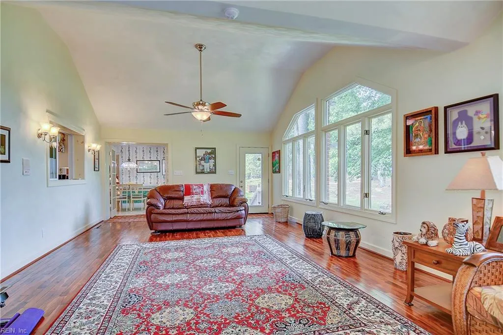 Chesapeake, Virginia 23320, United States, 5 Bedrooms Bedrooms, ,4 BathroomsBathrooms,Residential,Active,146233