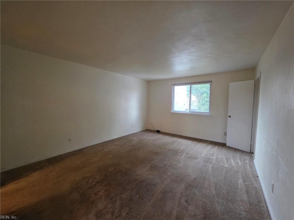 Photo of 941 Holladay Street, Portsmouth, VA 23704 (MLS # 10618877)