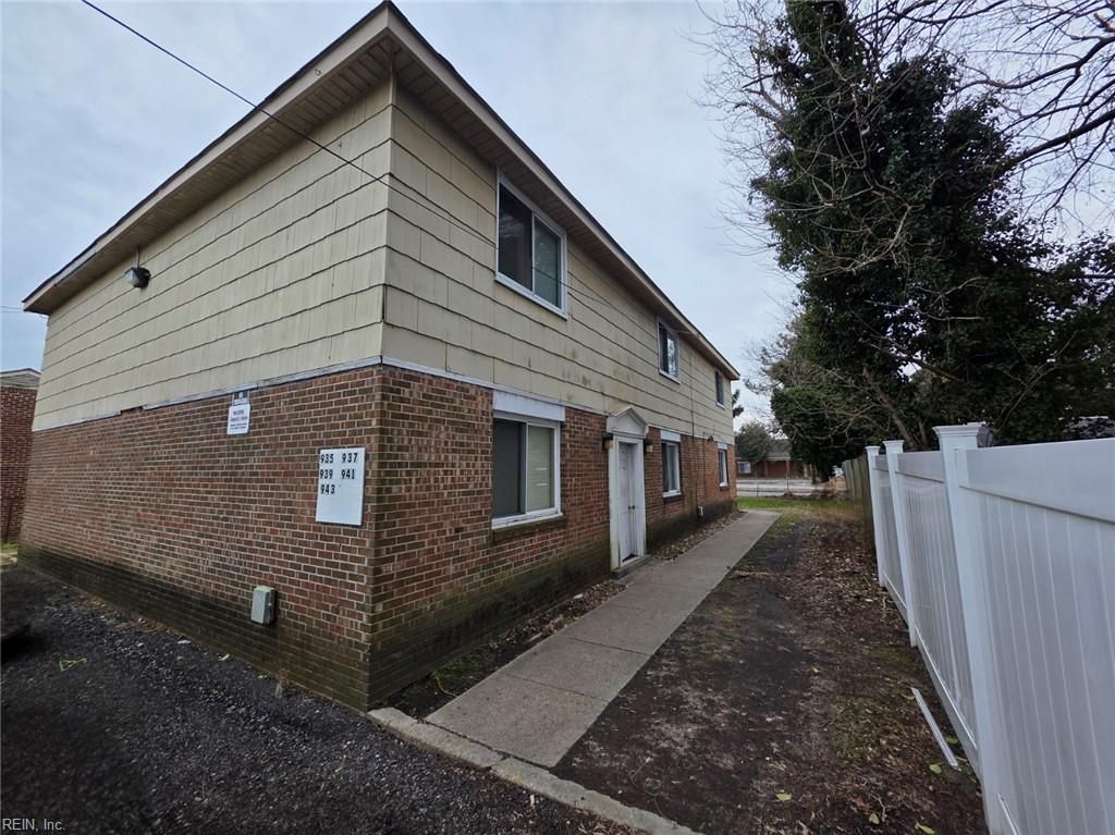 Photo of 941 Holladay Street, Portsmouth, VA 23704 (MLS # 10618877)