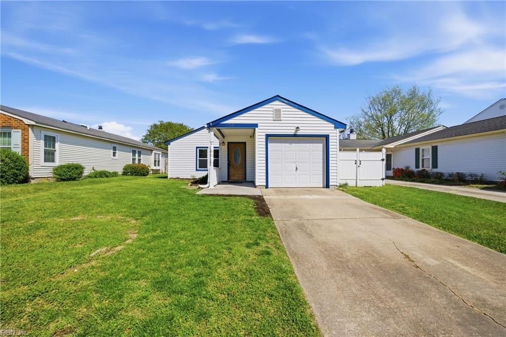 Photo of 1219 Brookside Landing, Chesapeake, VA 23320 (MLS # 10630044)