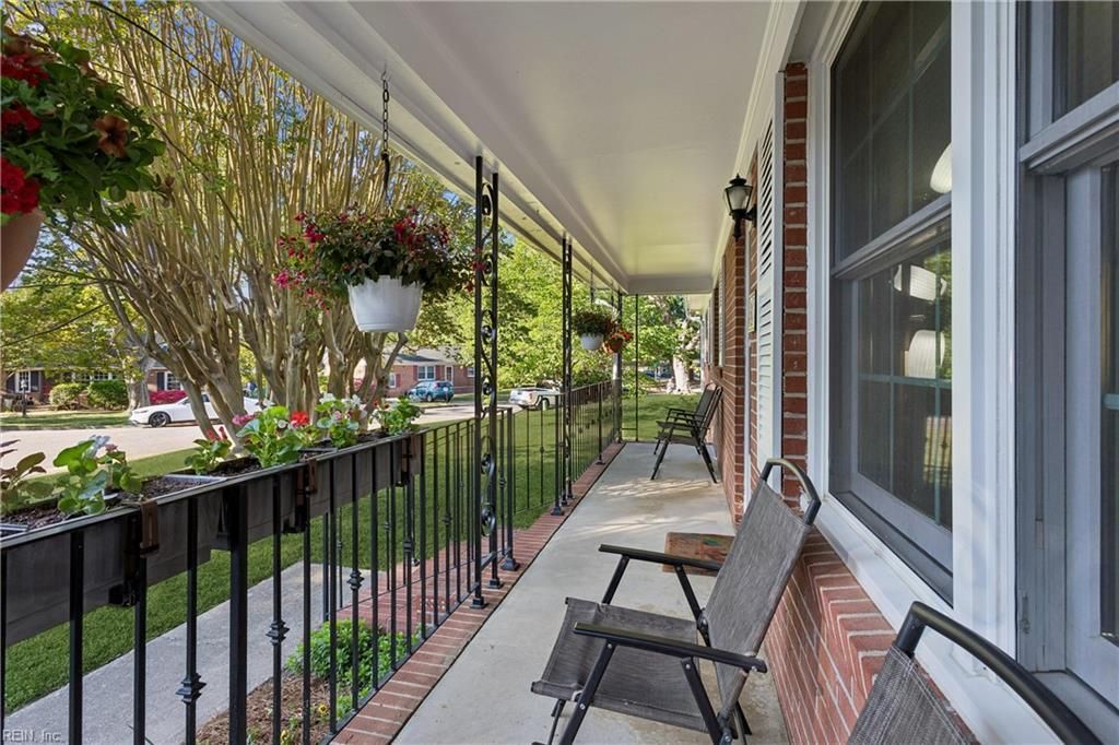 Photo of 103 Laurel Court, Williamsburg, VA 23185 (MLS # 10631135)