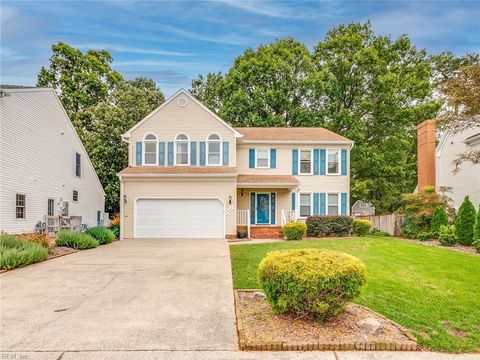 Photo of 857 Lancaster Lane, Newport News, VA 23602 (MLS # 10606339)