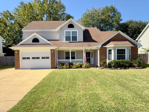 Photo of 4717 Ardmore Lane, Virginia Beach, VA 23456 (MLS # 10605308)