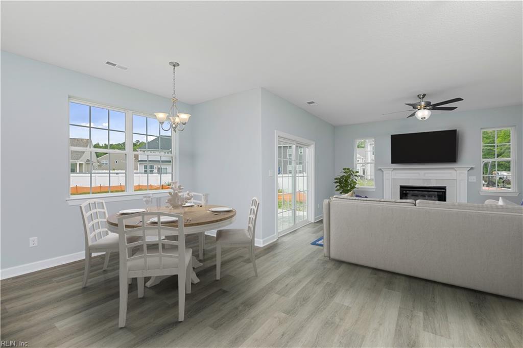 Suffolk, Virginia 23435, United States, 5 Bedrooms Bedrooms, ,3 BathroomsBathrooms,Residential,Active,70812