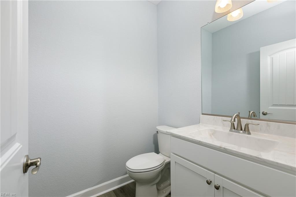 Suffolk, Virginia 23435, United States, 5 Bedrooms Bedrooms, ,3 BathroomsBathrooms,Residential,Active,70812