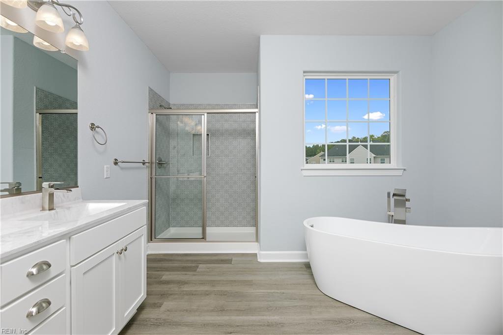 Suffolk, Virginia 23435, United States, 5 Bedrooms Bedrooms, ,3 BathroomsBathrooms,Residential,Active,70812