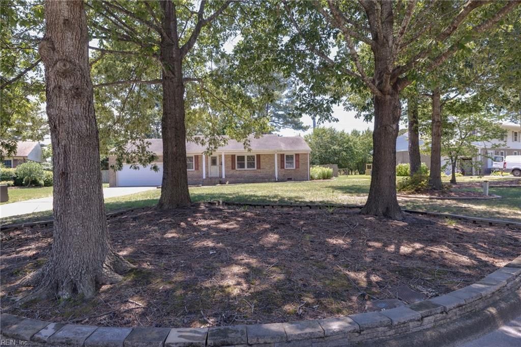 Photo of 1683 Meredith Road, Virginia Beach, VA 23455 (MLS # 10639549)