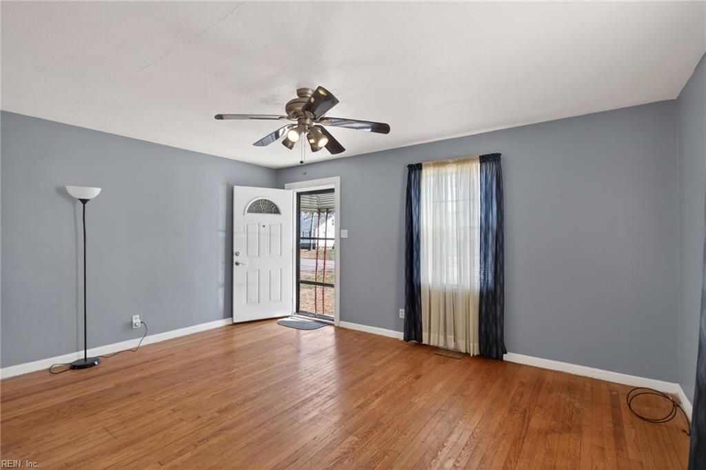 Photo of 15 Byers Avenue, Portsmouth, VA 23701 (MLS # 10624407)