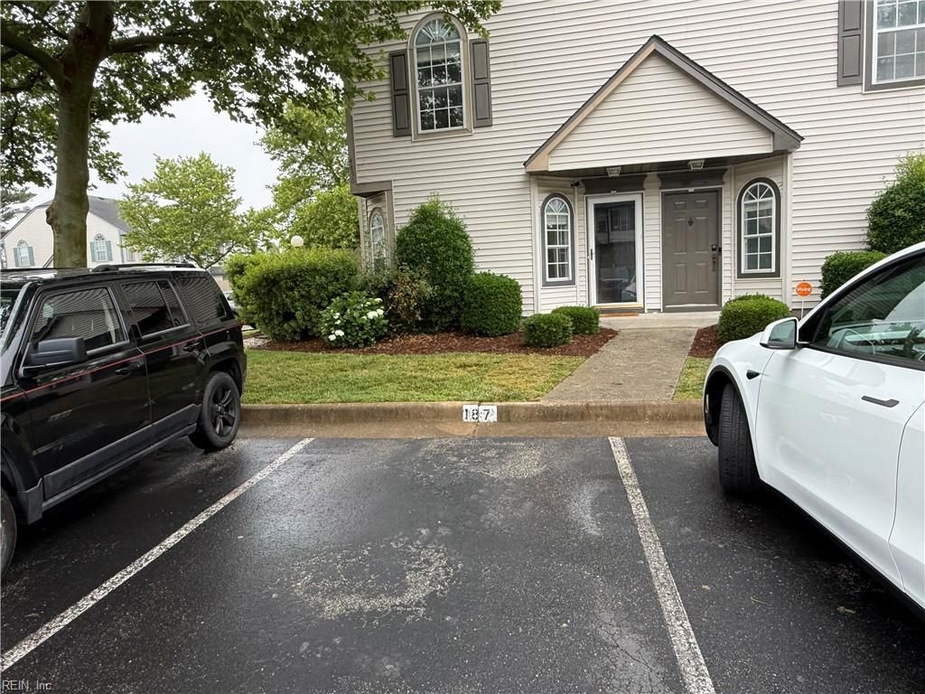 Photo of 4856 Shallowford Circle, Virginia Beach, VA 23462 (MLS # 10636378)