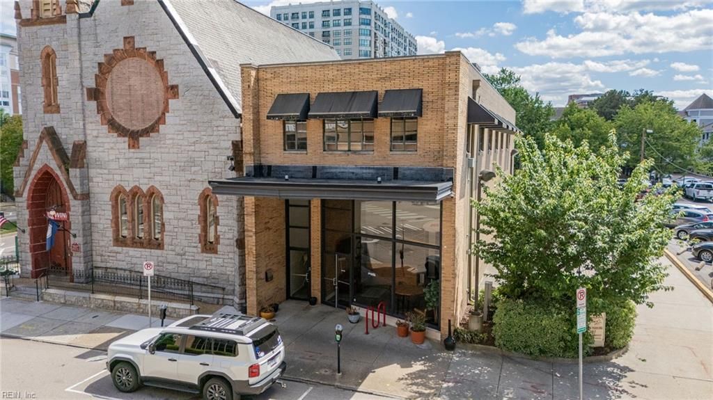 Photo of 211 W Freemason Street, Norfolk, VA 23510 (MLS # 10635283)