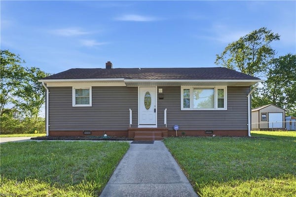 807 STRATFORD ST, PORTSMOUTH, VA 23701 - Image ac1f5b5a59eb8eacdf75b958a6bbbcef/1881773621