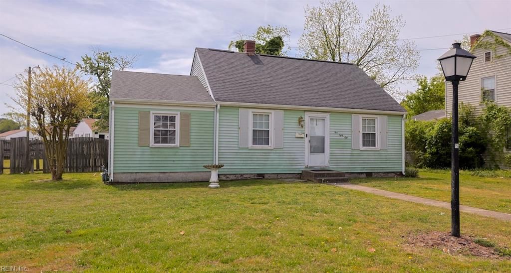 Photo of 988 15th Street, Newport News, VA 23607 (MLS # 10629597)